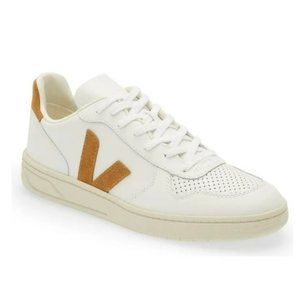 Men's Veja's - V10 (US Size 9)